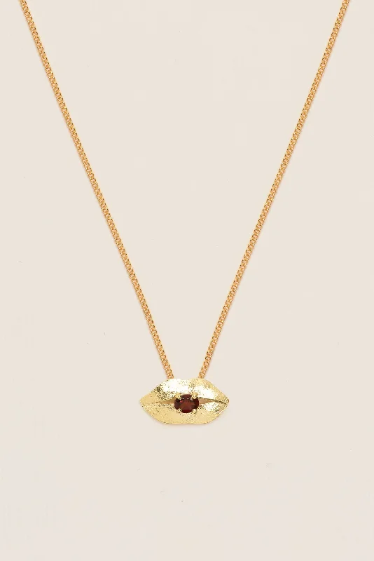 Ladies gold choker necklaces-Lip 18K Gold Necklace w. Garnet