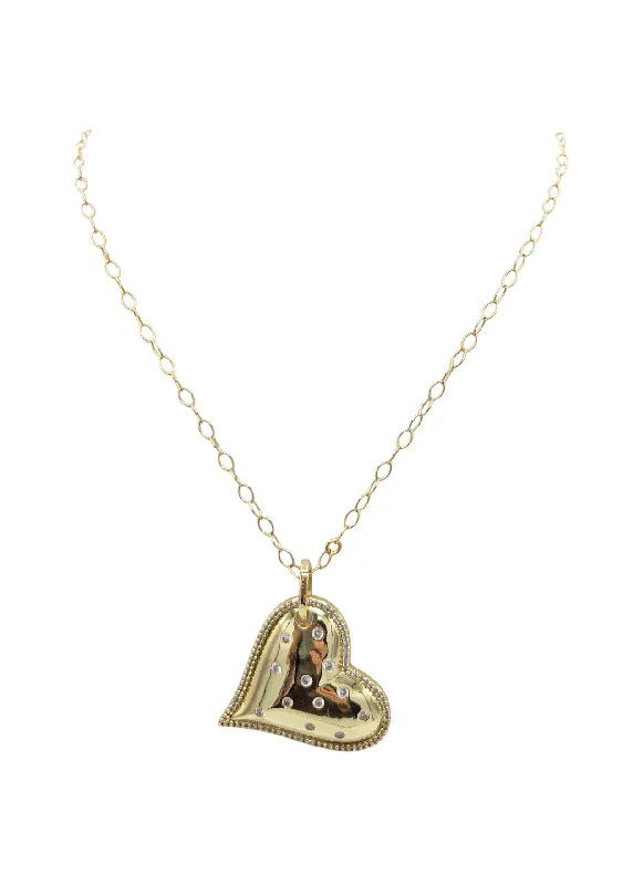 Ladies luxury necklaces-Heart Pendant Gold Chain Necklace