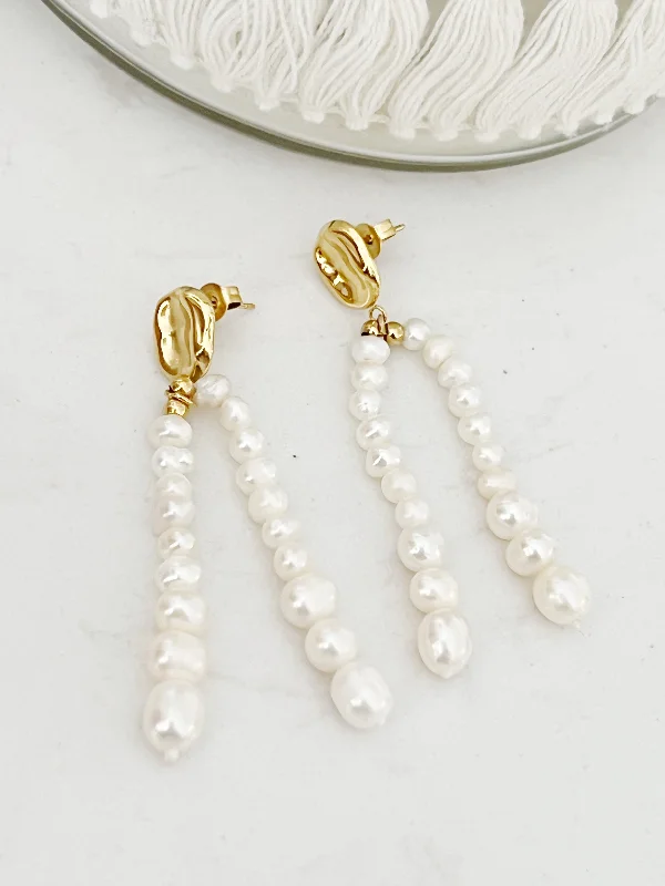 Ladies geometric earrings-Lenni Pearl Earrings