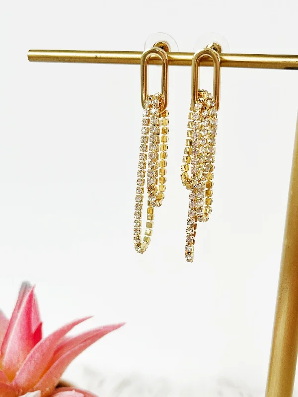 Ladies gold ear cuffs-Everly Chain Link Earrings