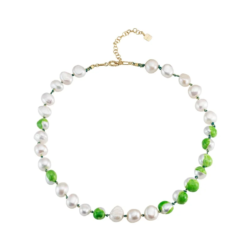 Ladies long necklaces-Choker Bahía Green 18K Gold Plated Necklace w. Pearls