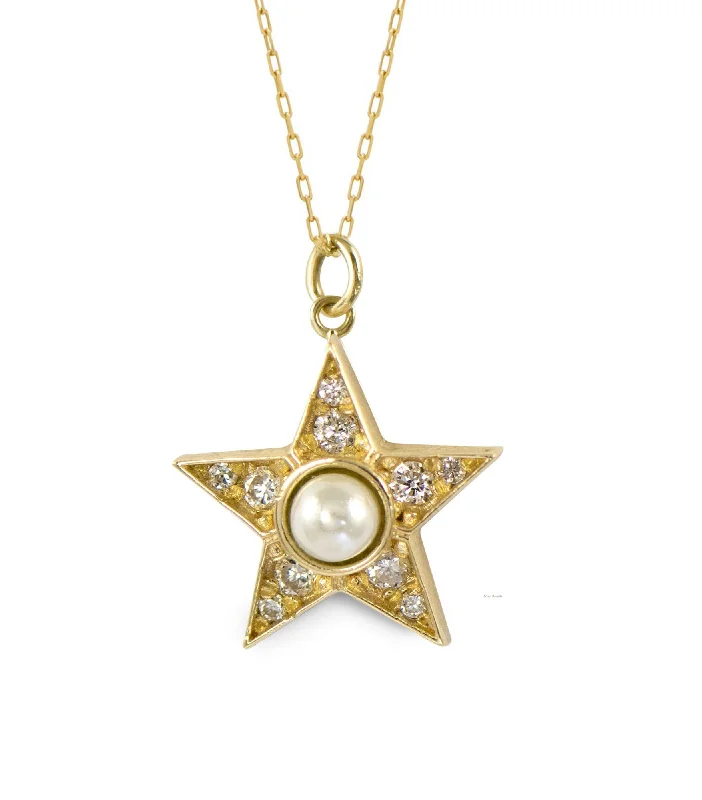 Ladies infinity necklaces-Pearly Diamond Star 14K Gold Necklace w. Diamond & Pearl