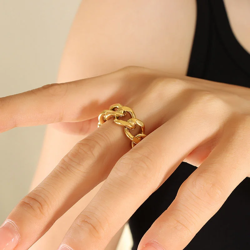 A110-Gold Ring