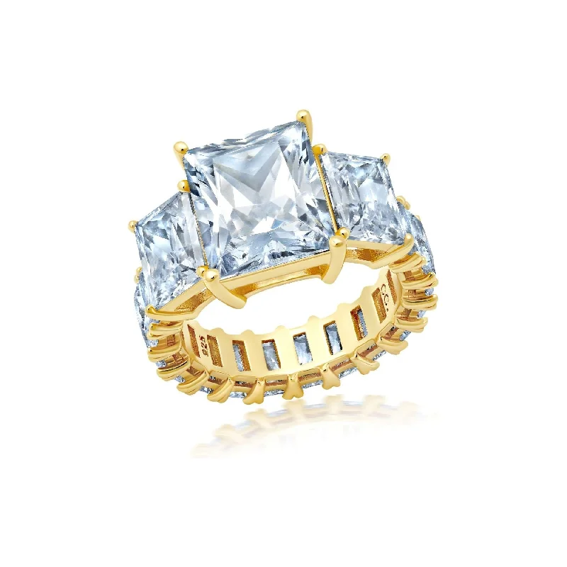 Ladies luxury rings-CRISLU  Princess  Cut Statement  Ring with Side Stones-Finished in 18kt. Yellow Gold