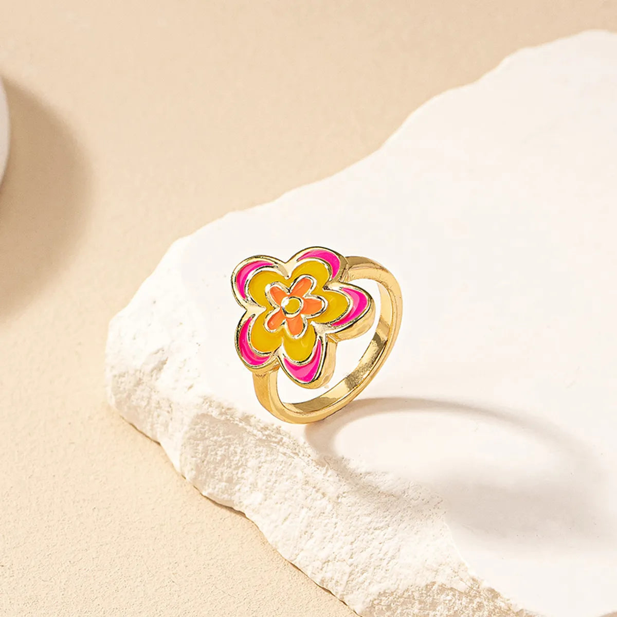 Ladies ruby rings-Retro Simple Style Flower Alloy Wholesale Rings