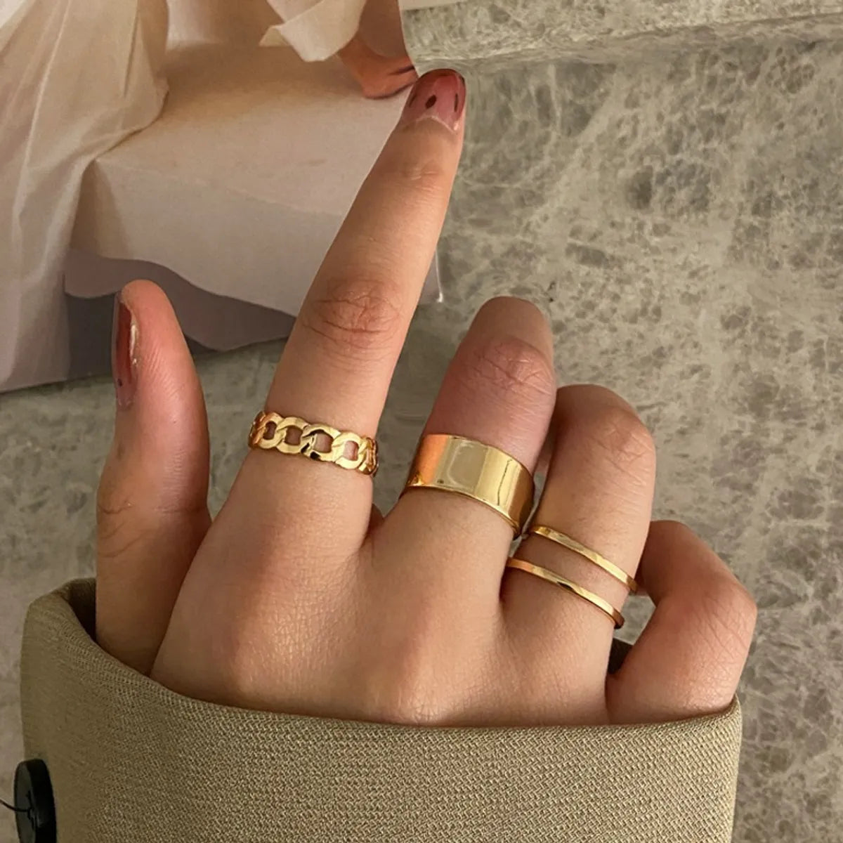 Ladies infinity rings-Fashion Creative Simple Fashion Geometric Chain Opening Twist Ring Three-piece Set