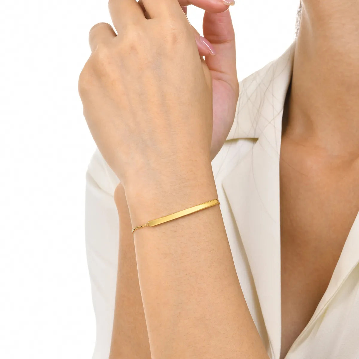 Ladies gold cuff bracelets-Casual Simple Style Classic Style Solid Color Stainless Steel Plating 18k Gold Plated Bracelets