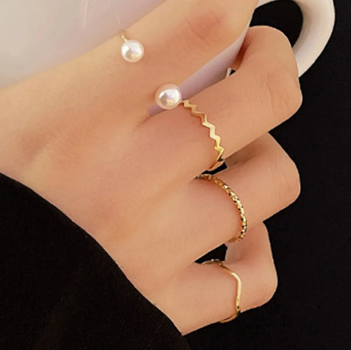 Ladies wedding rings-Fashion Simple Pearl Wave Twist Joint Alloy Ring Four-piece Set