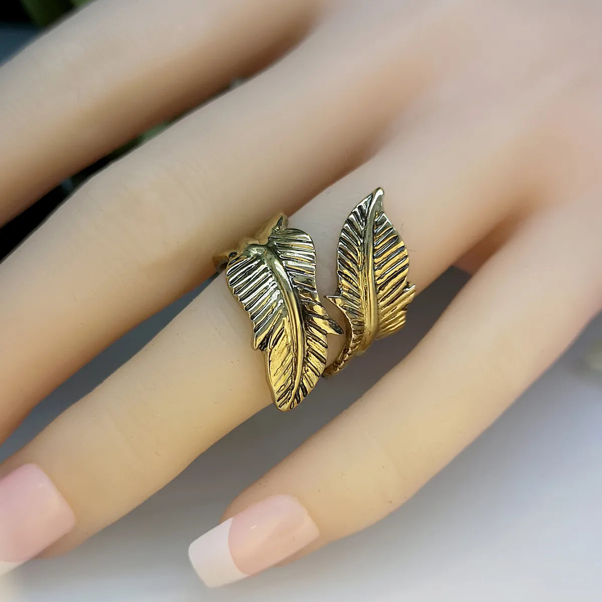 Ladies gold engagement rings-Retro Embossed Tree Leaf Ring Bohemian Creative Leaf Ring