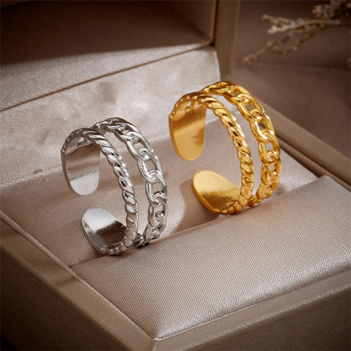 Ladies vintage rings-Simple Style Solid Color Titanium Steel Open Ring Copper Rings