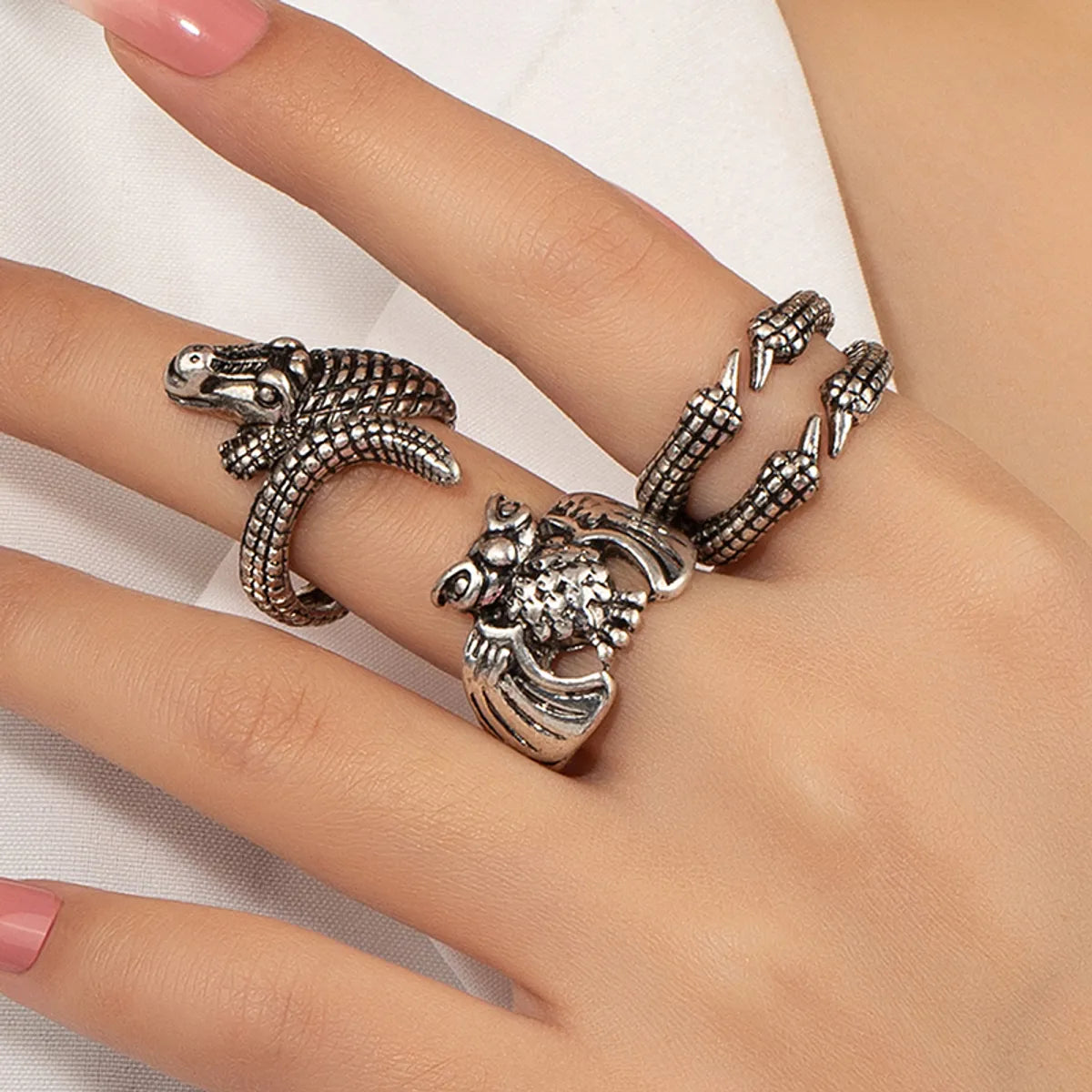 Ladies stackable engagement rings-Hip-hop Punk Cool Style Owl Alloy Unisex Open Rings