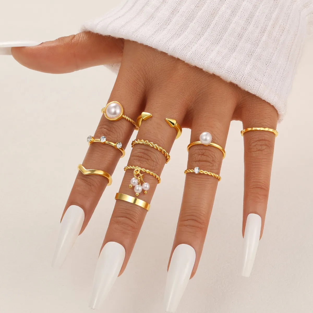 Ladies gold-plated gemstone rings-Vintage Style Geometric Solid Color Imitation Pearl Wholesale Rings